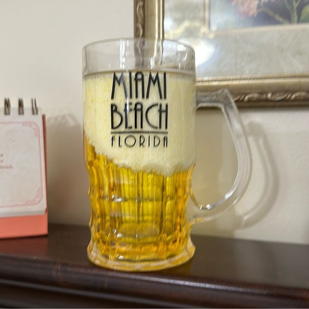 MIAMI BEACH FLORIDA clear plastic internal liquid beer glass with a handle